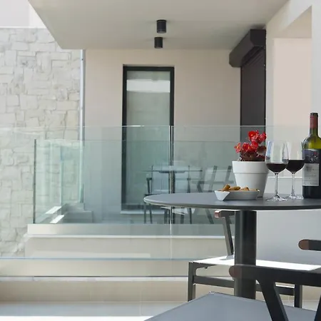 Botargo Suites Keramotí