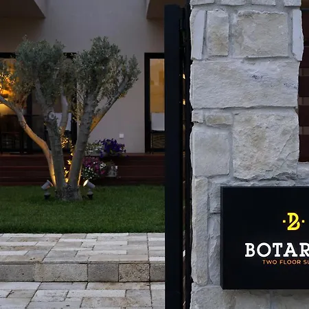 Botargo Suites Apartament *
